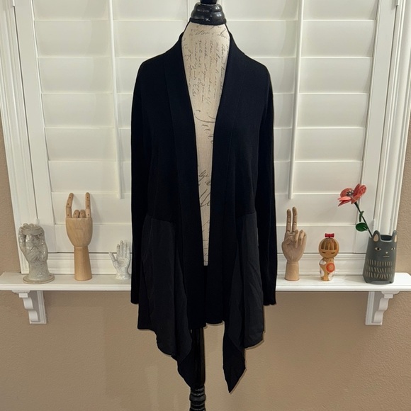Torrid Long Sleeve Mixed Media Open Cardigan Black - Picture 1 of 9